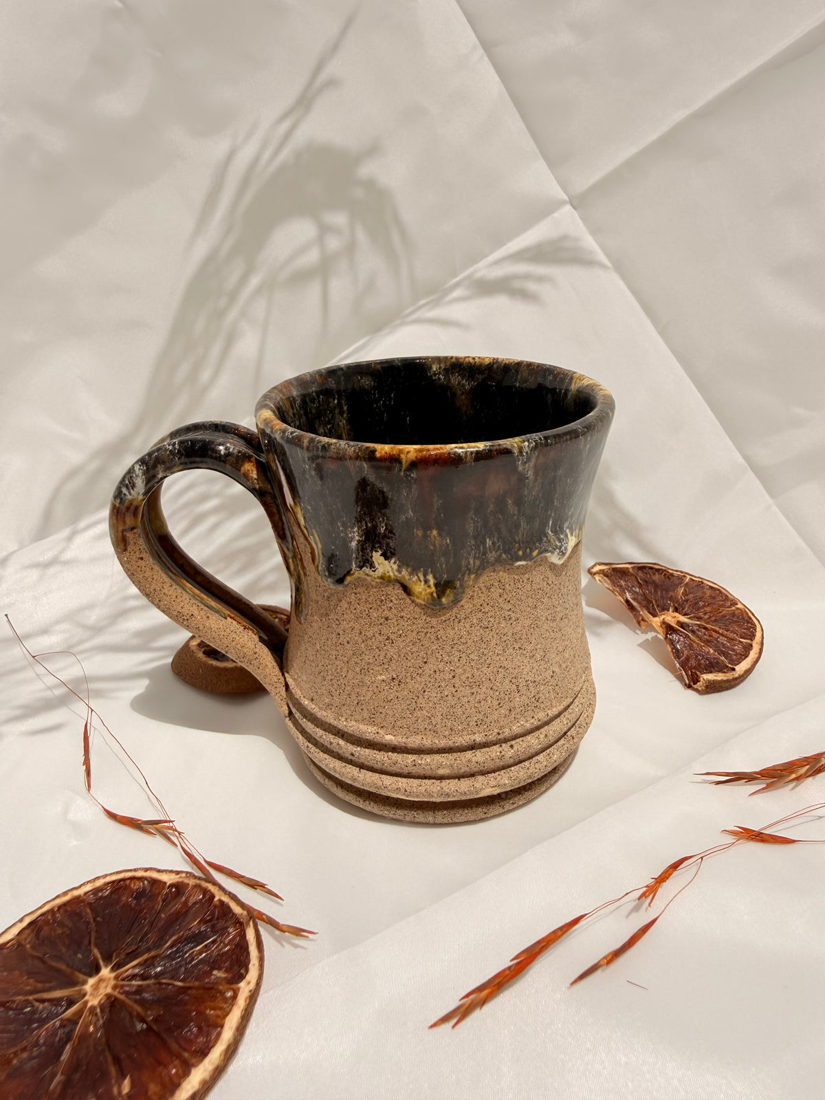 Caneca curvada mel