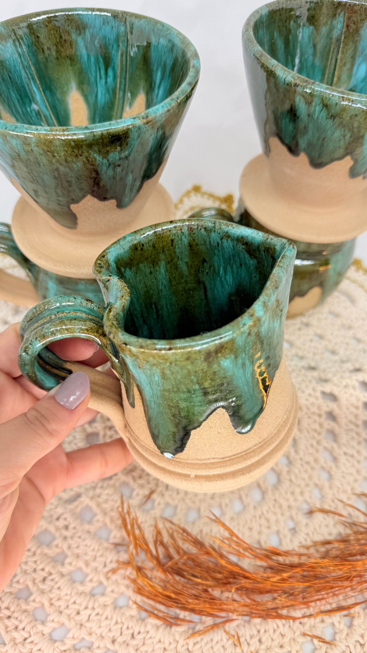 Kit caneca coração e coador verde escuro