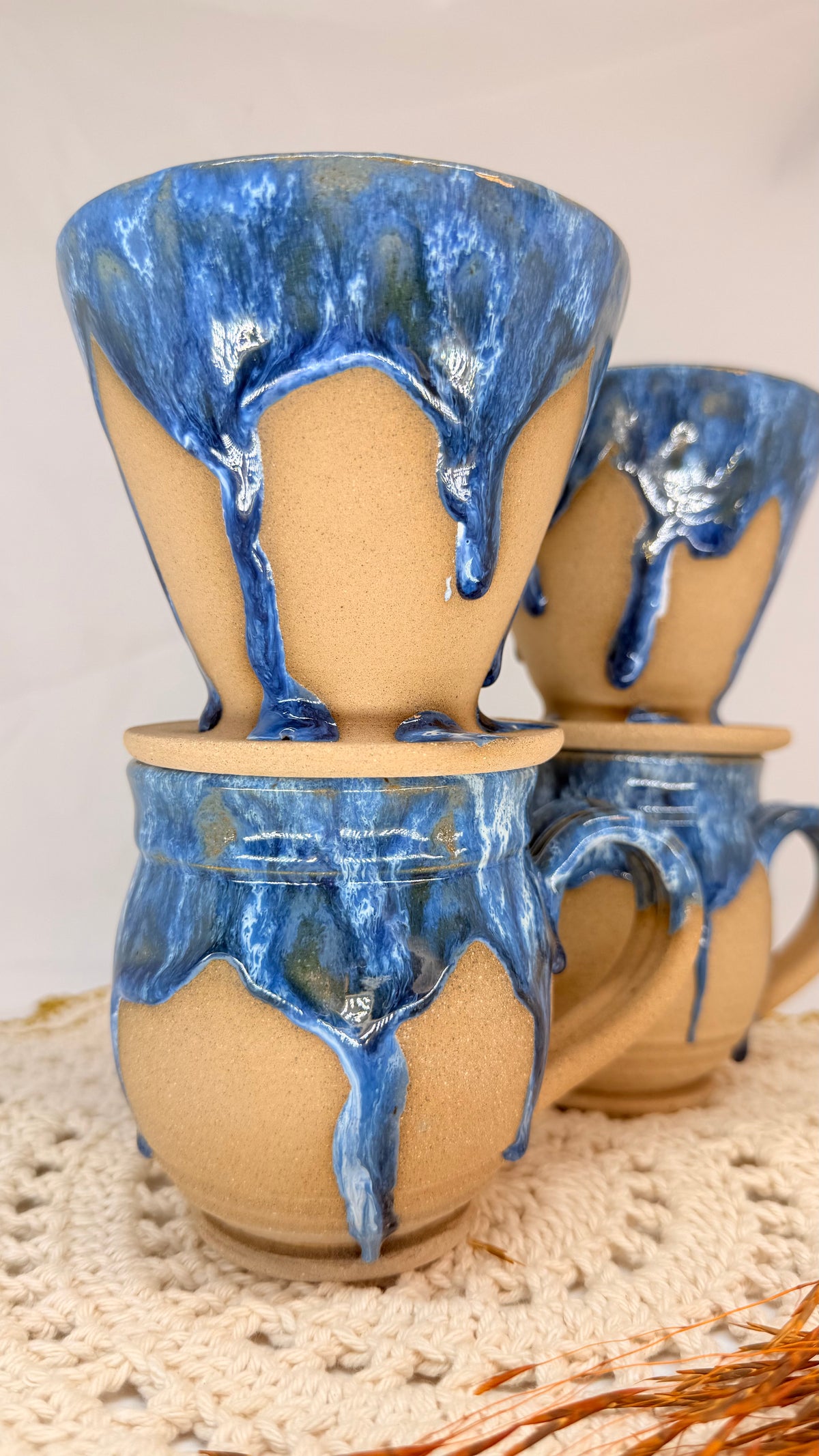 Kit caneca redonda e coador azul